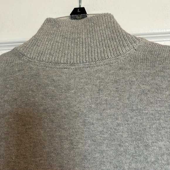 Eddie Bauer men’s gray quarter zip sweater size medium - Picture 7 of 9